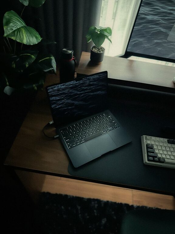 Tips for Creating a Cozy and Productive Home Office Space