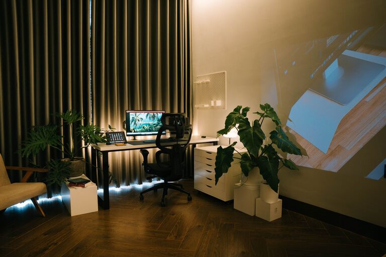 Tips for Creating a Cozy and Functional Home Office Space
